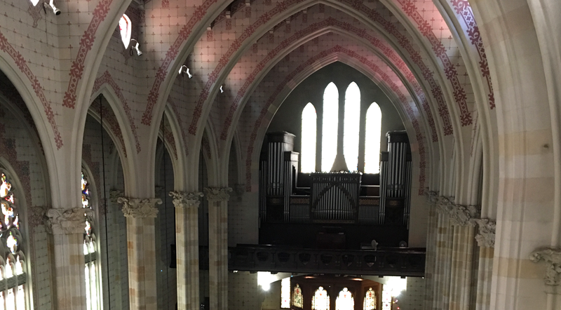 Naves, fabricas, oficinas y museos